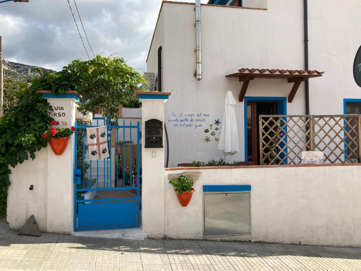Apartamento Sa Dommo De Mammai Cala Gonone Exterior foto