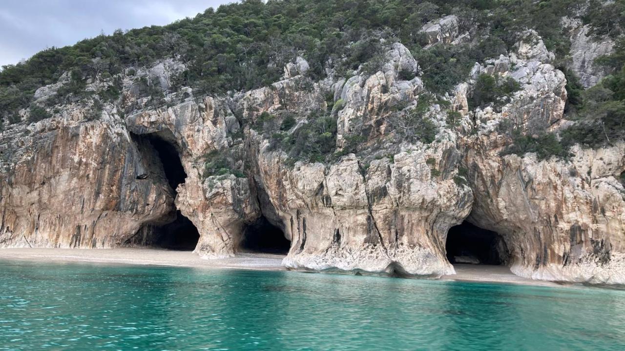 Apartamento Sa Dommo De Mammai Cala Gonone Exterior foto