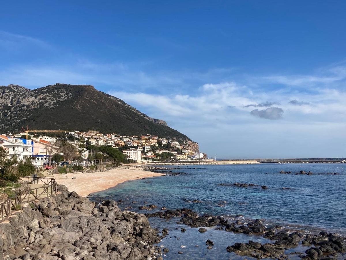 Apartamento Sa Dommo De Mammai Cala Gonone Exterior foto